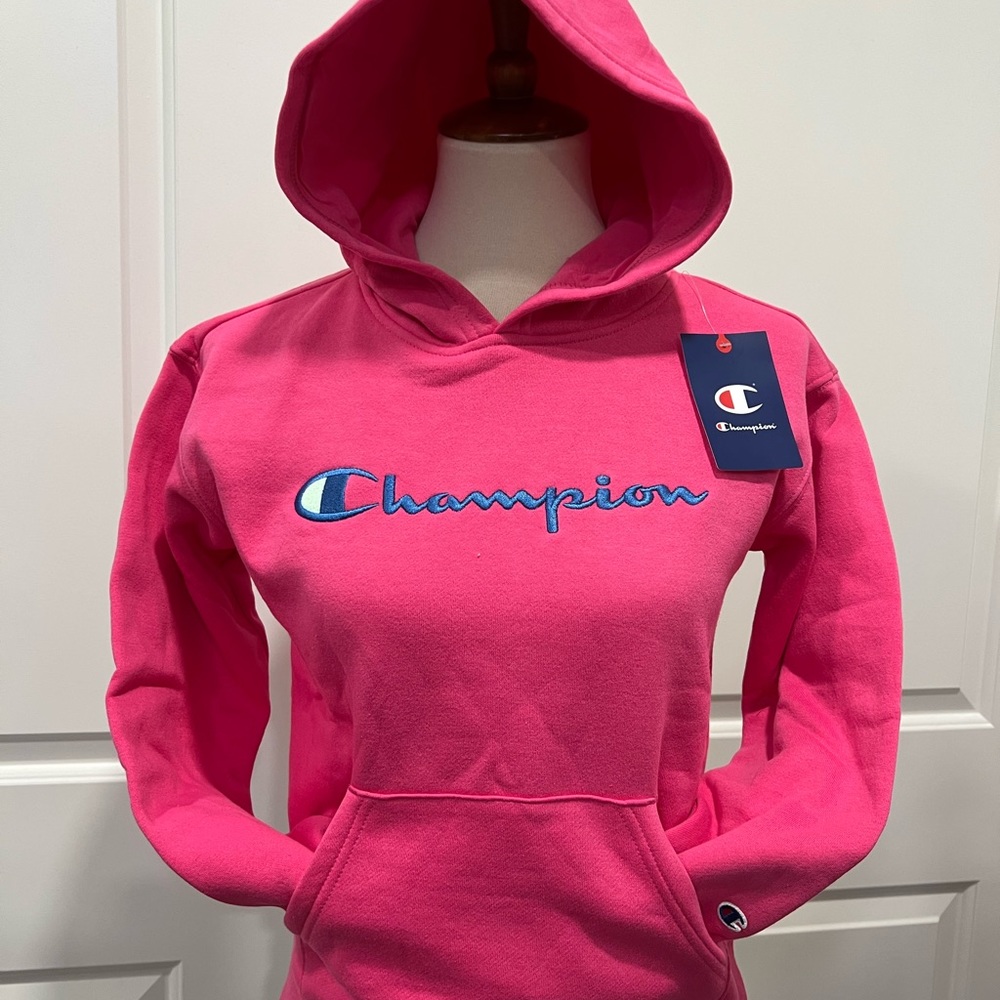 NWT youth size M brand champion